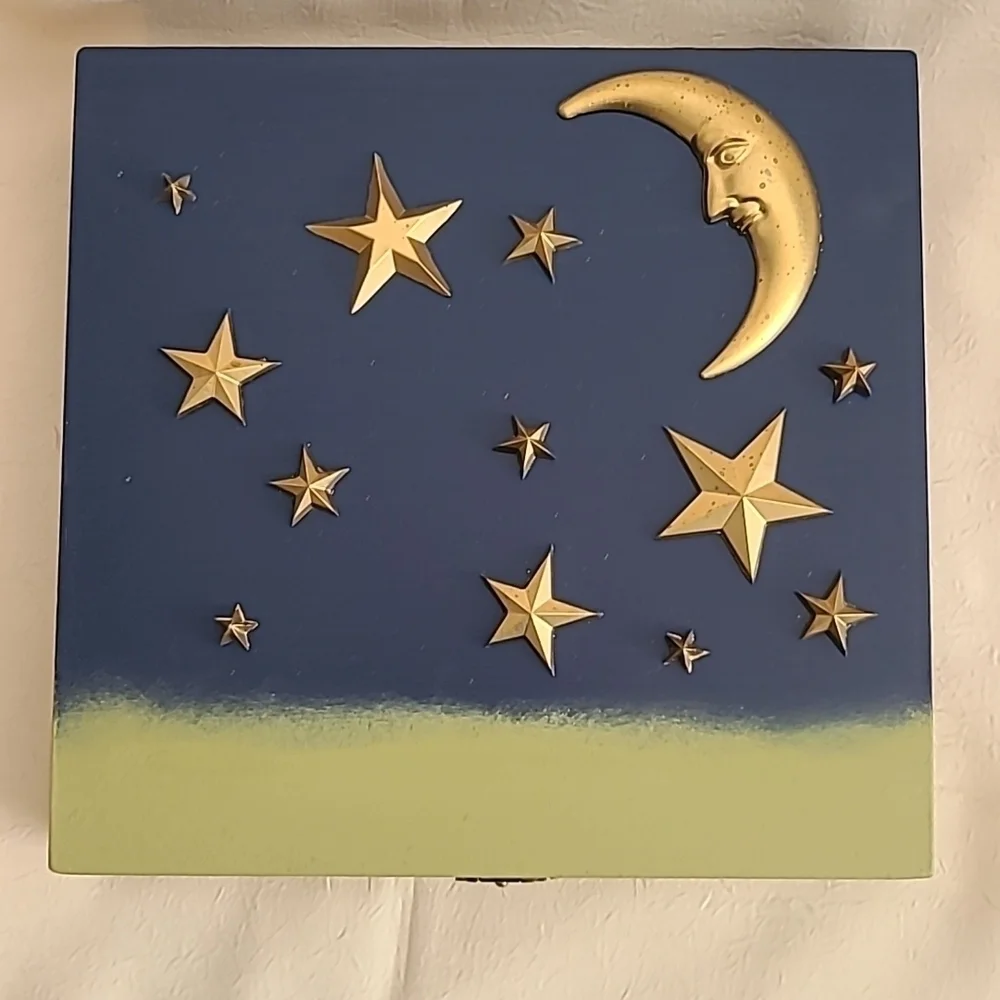 HANDCRAFTED & DECORATED MOON & STAR WOODEN BOX